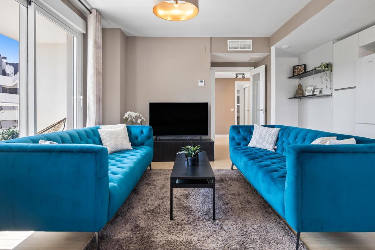Luxury New Apartment City Center Estepona - Private Parking Экстерьер фото